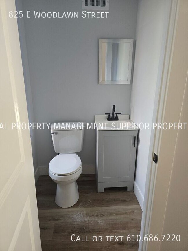 Foto del edificio - 825 E Woodlawn St