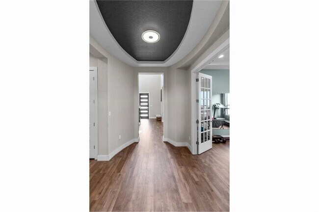 Building Photo - 820 Palamos Dr