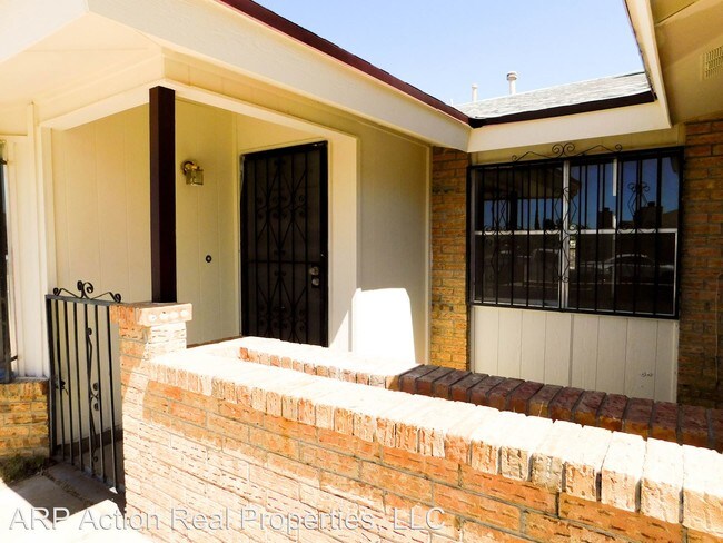 Building Photo - 3 br, 1.5 bath House - 6021 Bridalveil
