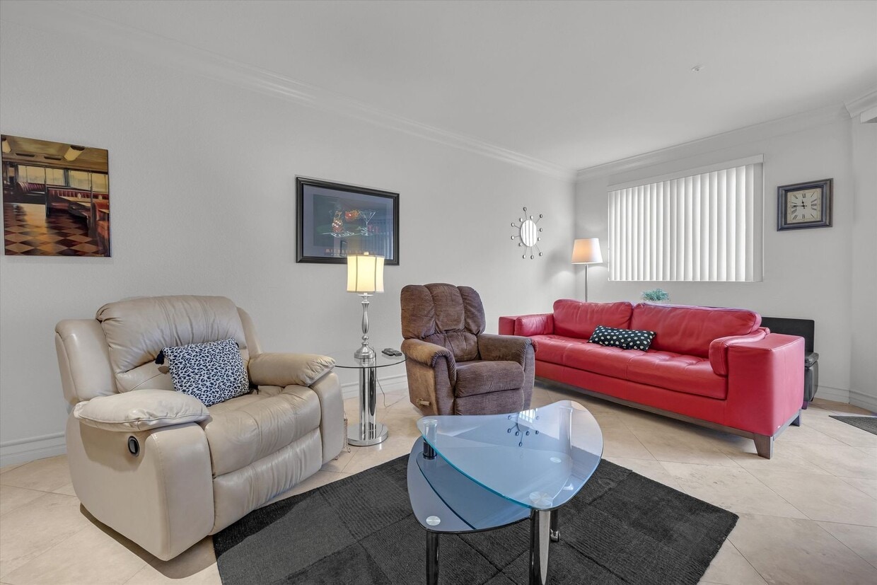 Primary Photo - Meridian Luxury Condo in Resort Community ...