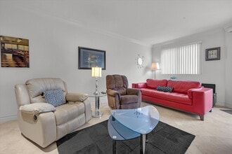 Building Photo - 270 E Flamingo Rd