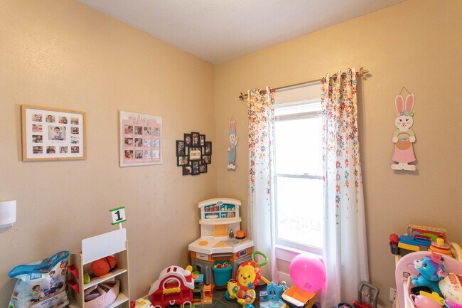 Foto del edificio - Spacious Home ready for a new family!