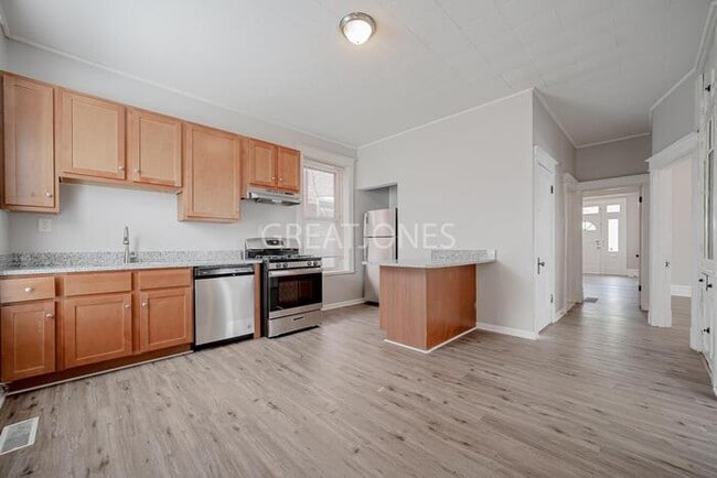 Building Photo - 3639 S Compton Ave