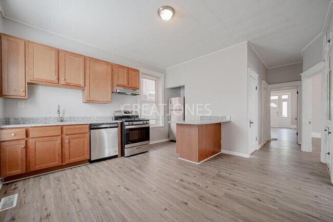 Foto del edificio - 3639 S Compton Ave