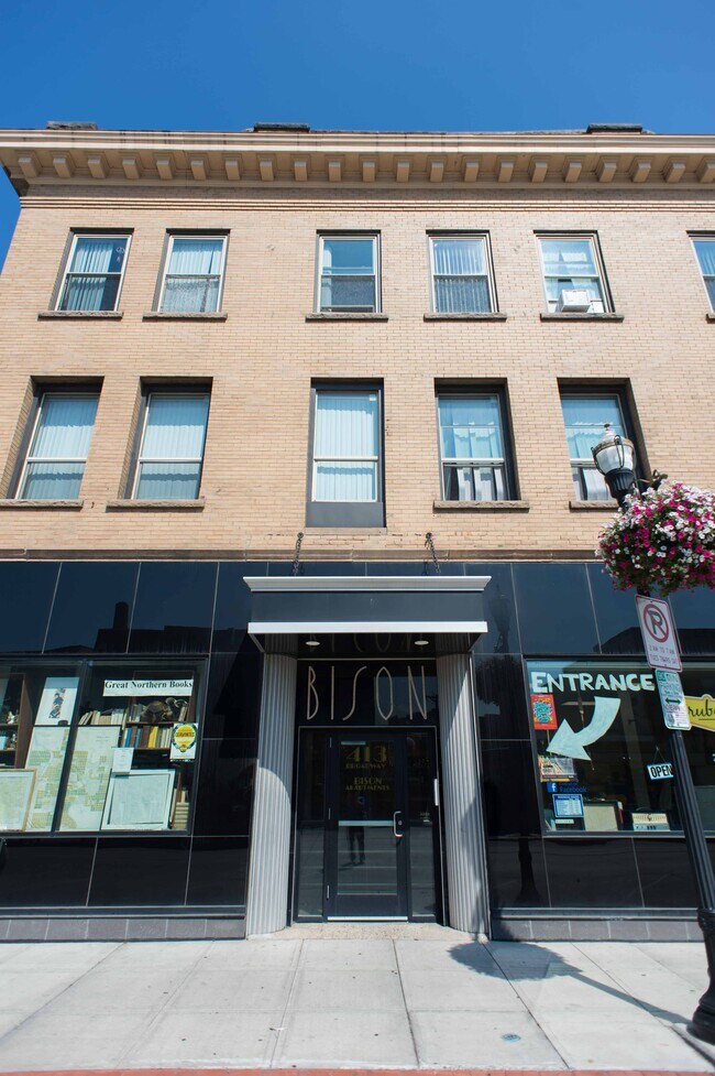 Foto del edificio - 413 Broadway N