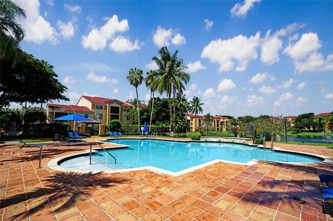 Foto del edificio - 2031 Renaissance Blvd