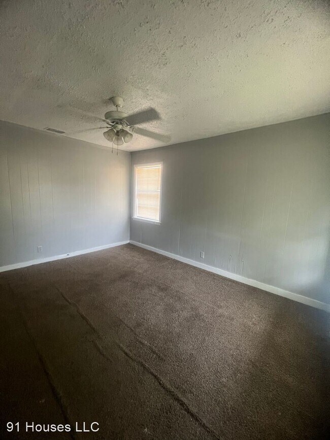 Building Photo - 3 br, 1 bath House - 1743 Hickory