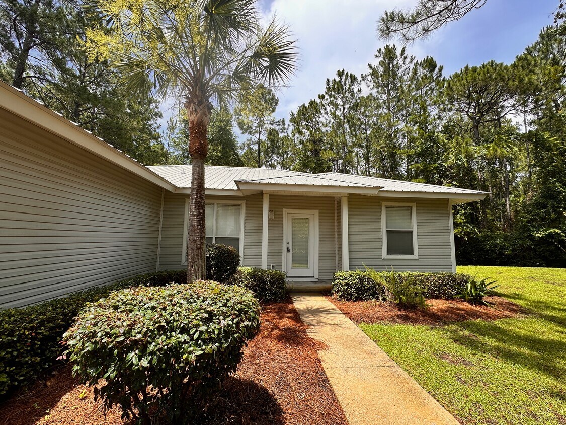 Foto principal - 158 Garnett Bayou Rd
