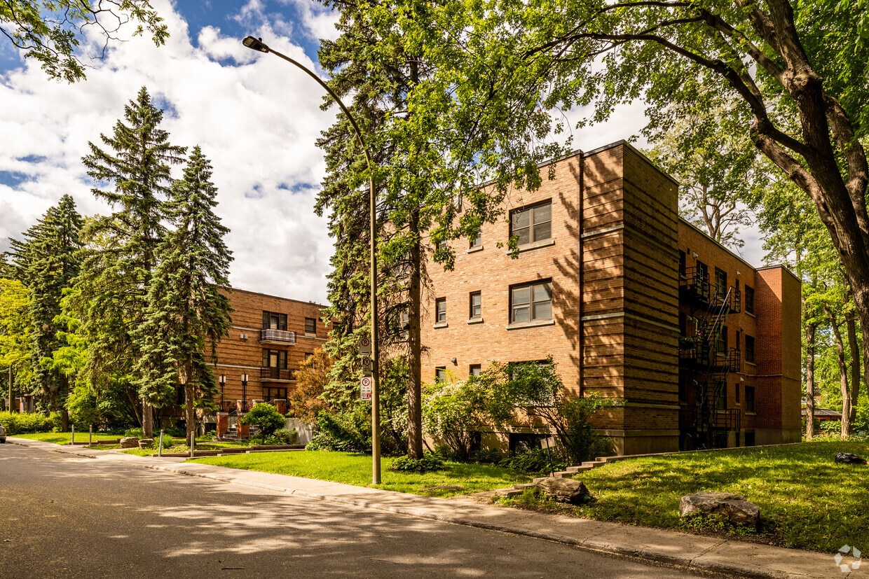 Photo du bâtiment - 4921-4931 Rue Coronet