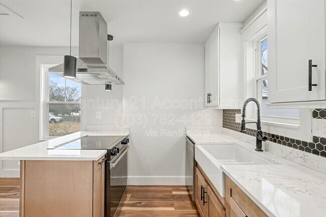 Foto del edificio - 12101 Fort Washington Rd