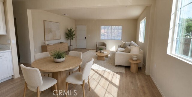 Foto del edificio - 7879 Claybeck Ave
