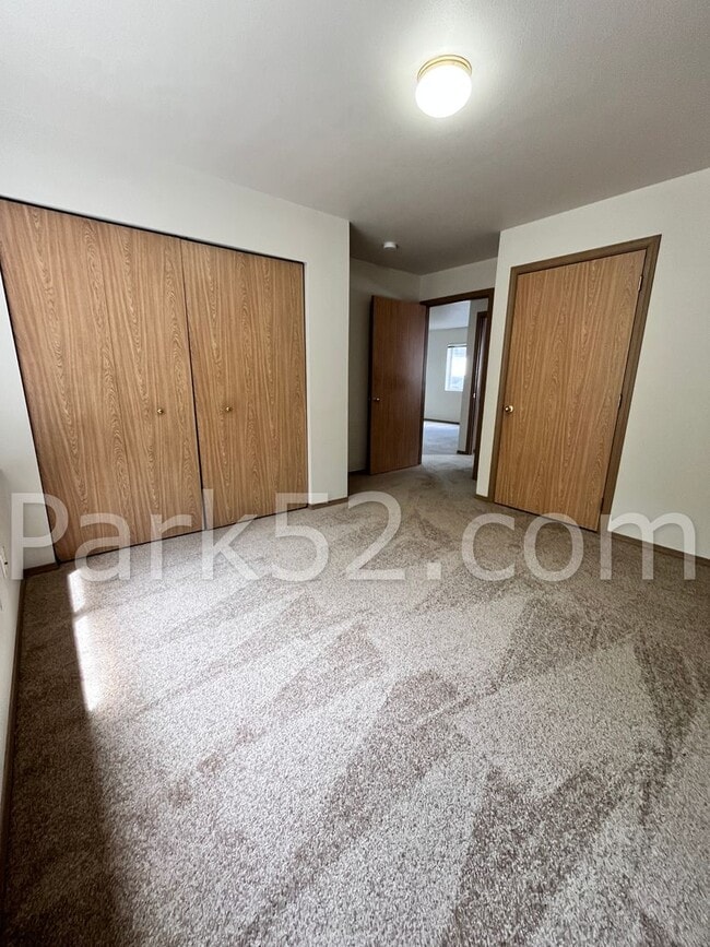 Building Photo - 2 Bedroom 2 Bathroom Ground Floor Condo
