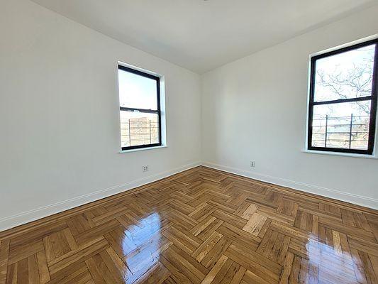 Foto del edificio - 1 bedroom in BRONX NY 10457