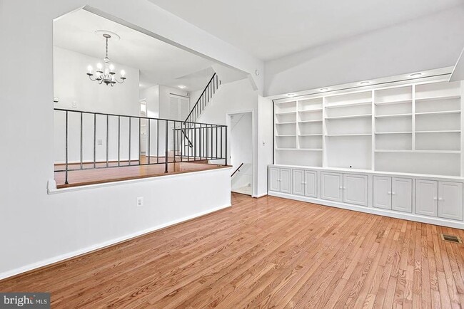 Building Photo - 3331 Buehler Ct