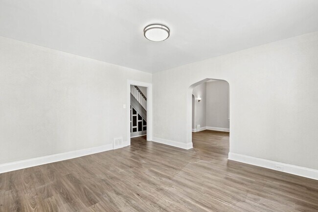 Building Photo - 4 BEDROOM STUNNNER IN THE PITTSBURGH AREA!...