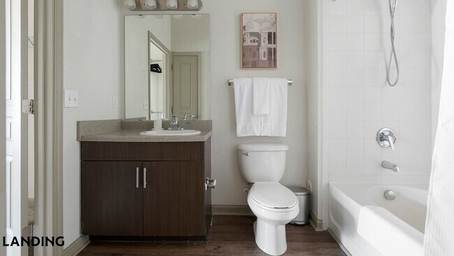 Building Photo - 10051 Perimeter Station Dr