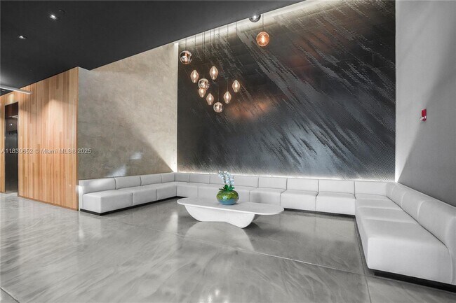 Foto del edificio - 151 SE 1st St