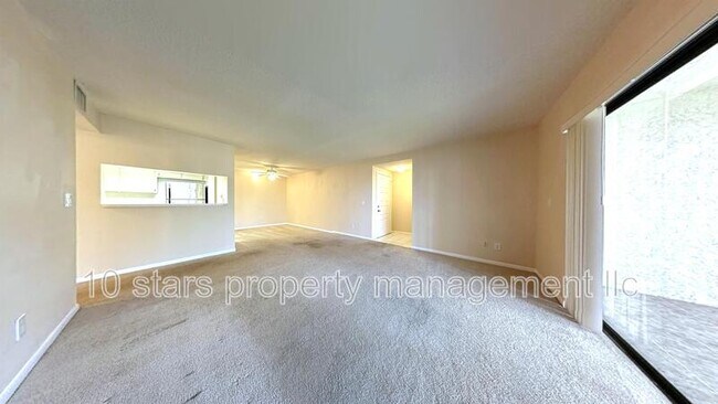 Foto del edificio - 2971 Estancia Blvd