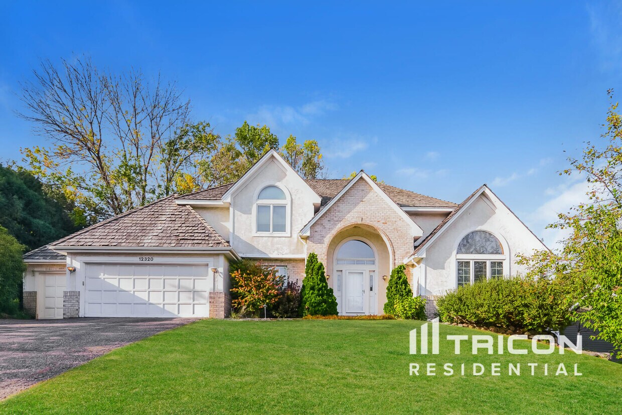 Foto principal - 12320 43rd Ave N