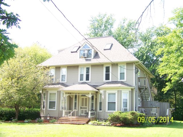 Primary Photo - 1023 N Seminary Ave