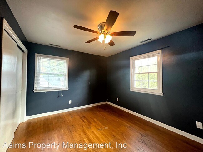 Foto del edificio - 4 br, 2.5 bath House - 2705 Lake Club