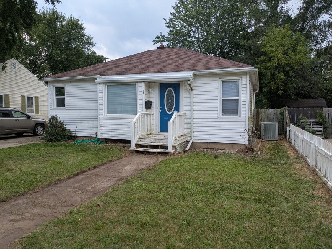 Front - 127 pleasant Ave