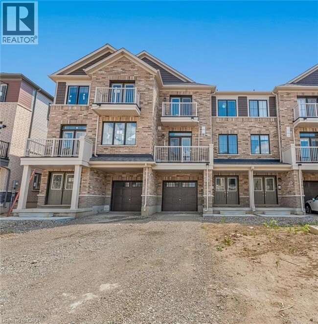 Building Photo - 17 St Lawrence Rd