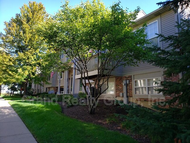 Foto del edificio - 818 Cherry Creek Dr