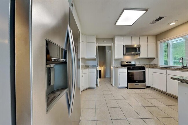 Foto del edificio - 5142 Manitou Way SW