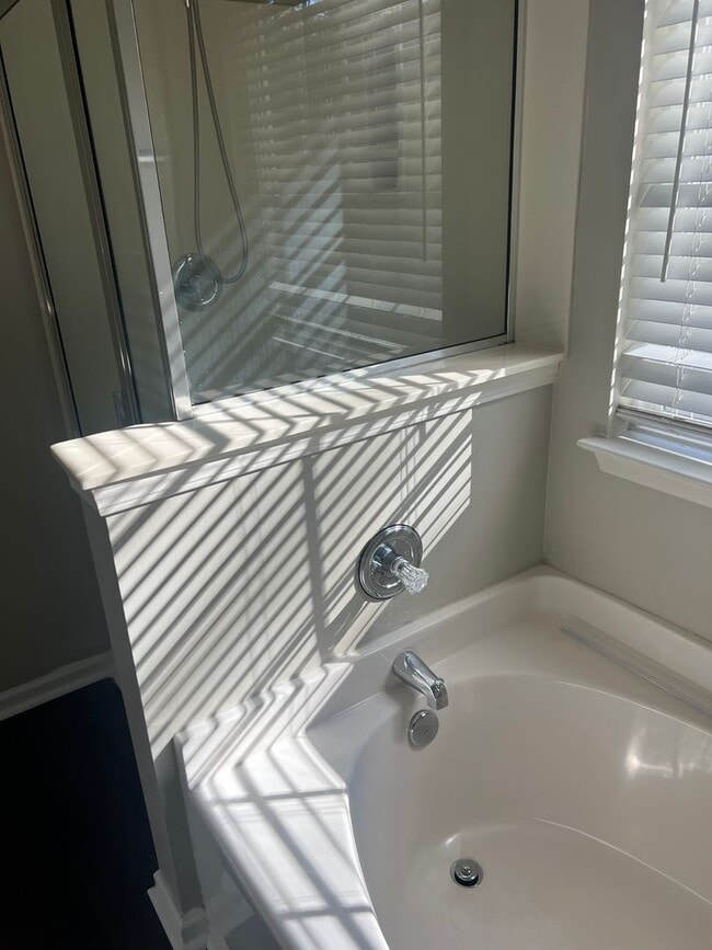 Building Photo - 2008 Duke Adam St