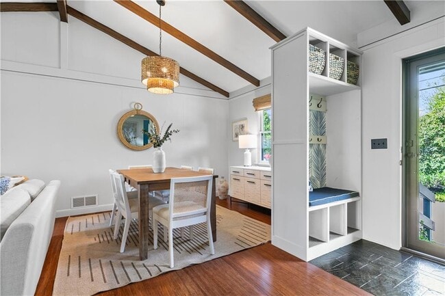 Building Photo - 38 Seaview Ave