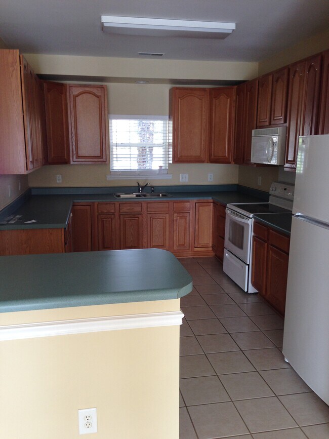 Building Photo - 4779 Arco Ln