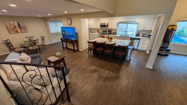 Foto del edificio - 25432 Esrose Ct