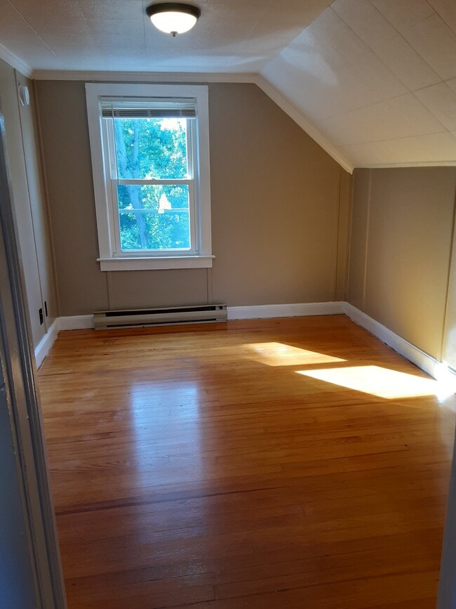 living room - 1355 Hanover Ave