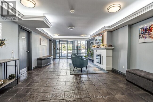 Photo du bâtiment - 1625-1625 Pickering Pkwy