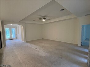 Building Photo - 9353 Glenforest Dr