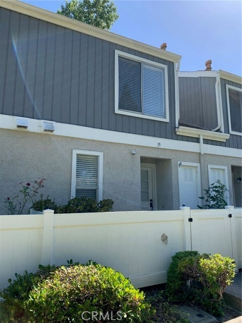 Foto del edificio - 19 Abbeywood Ln