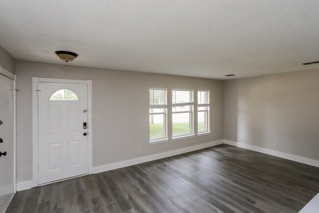 Foto del edificio - 314 Marshall Creek Rd