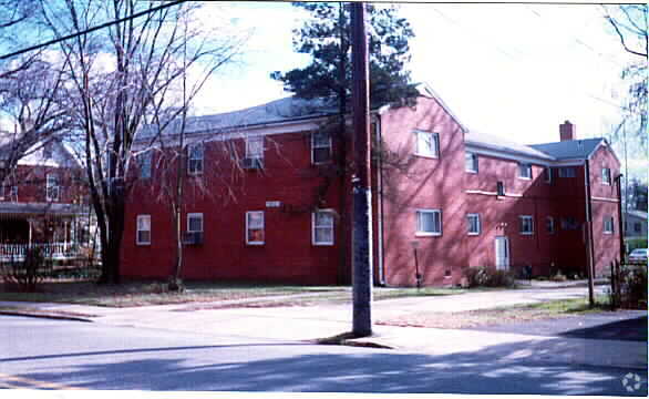 Building Photo - 5011 Riverdale Rd