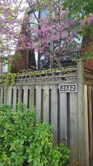Primary Photo - 2132 N Lincoln Ave