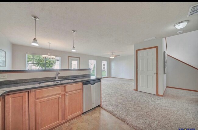 Foto del edificio - 6204 Oakley St