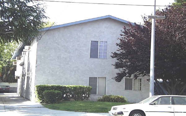 Building Photo - 12348 Oxnard St