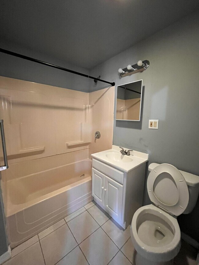 Foto del edificio - 68 W 53rd St