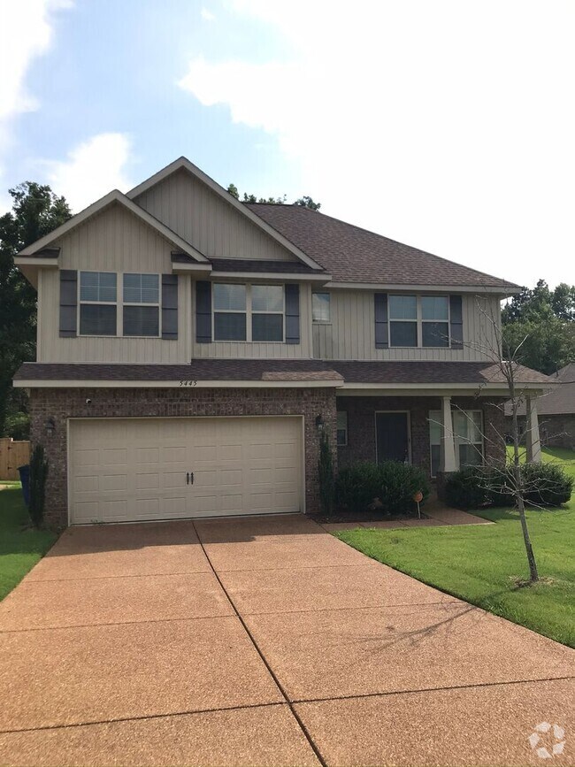 Building Photo - 5445 Branch View Dr