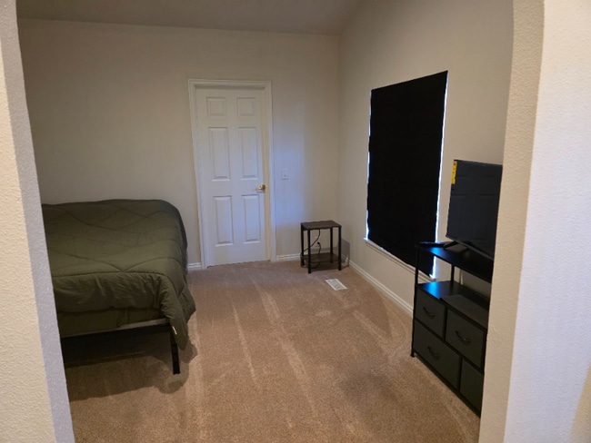 Building Photo - 4015 Wanda St