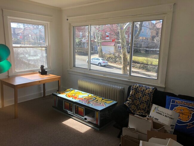 Building Photo - 2709 Tilbury Ave