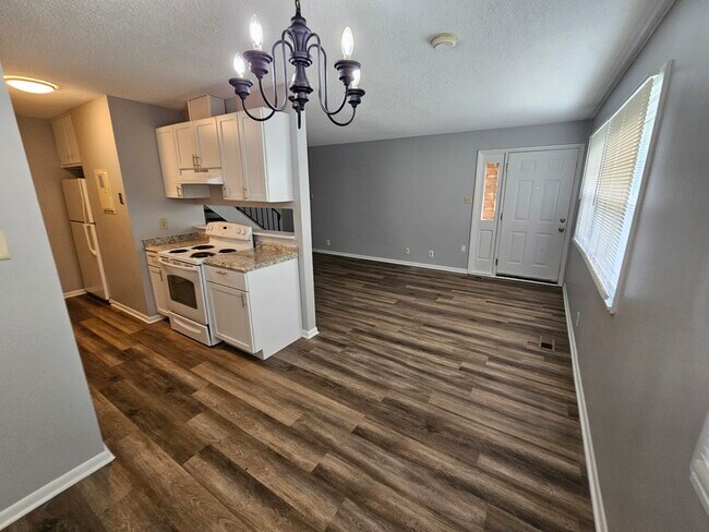 Building Photo - 6476 Lupine Terrace