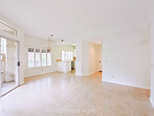 Building Photo - 2 br, 2 bath House - 10 Daytona Drive