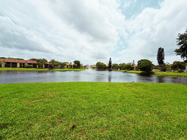Building Photo - 1244 S Military Trail