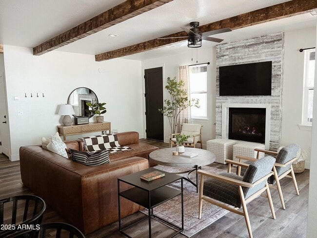 Foto del edificio - 710 N 39th Dr